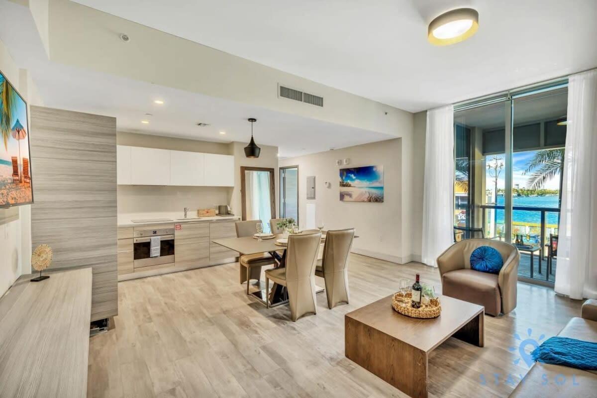 Apartment With Bay View Balcony - Pool - Up To 6 - Gym Hollywood Dış mekan fotoğraf